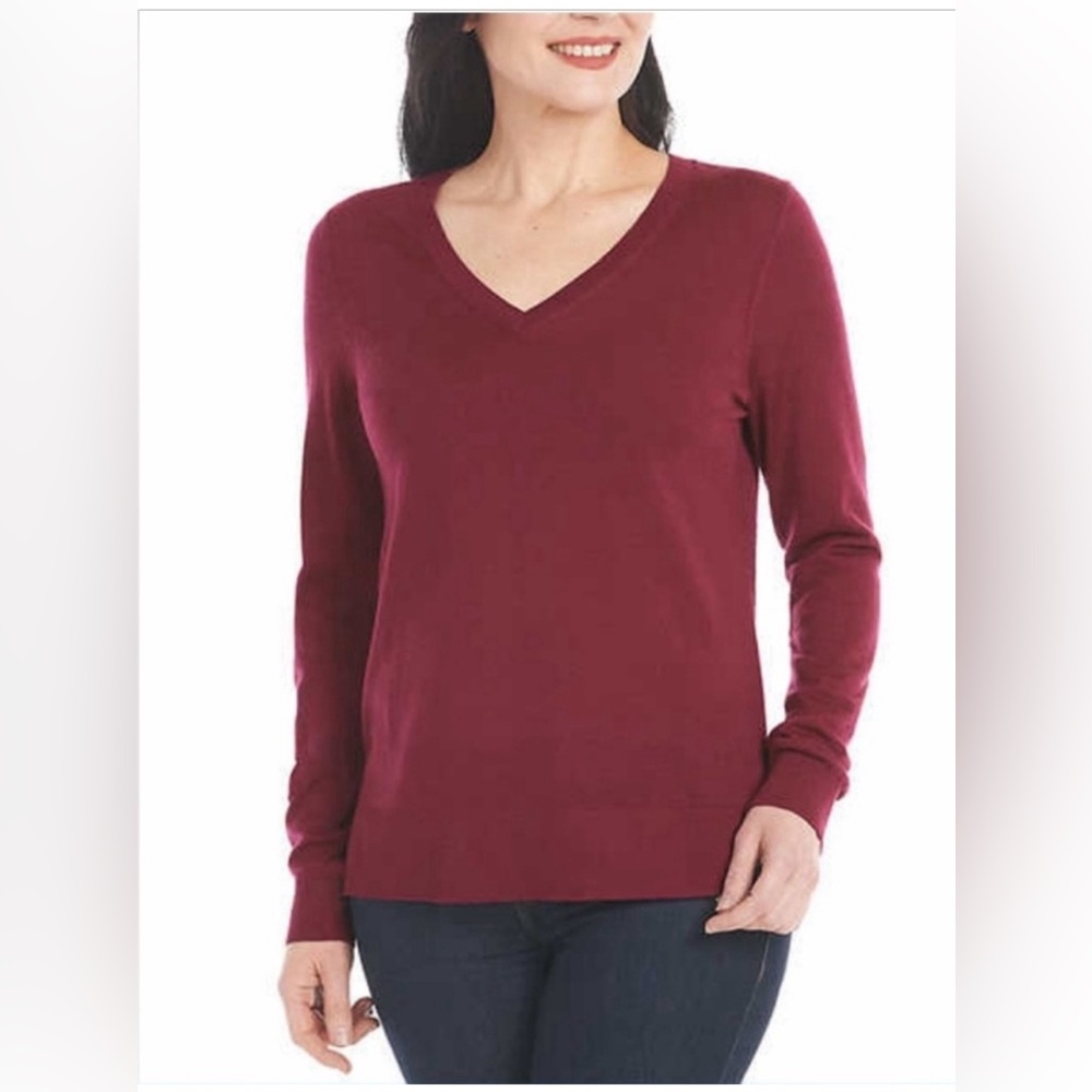Katherine Barclays women’s extra fine merino wool sweater